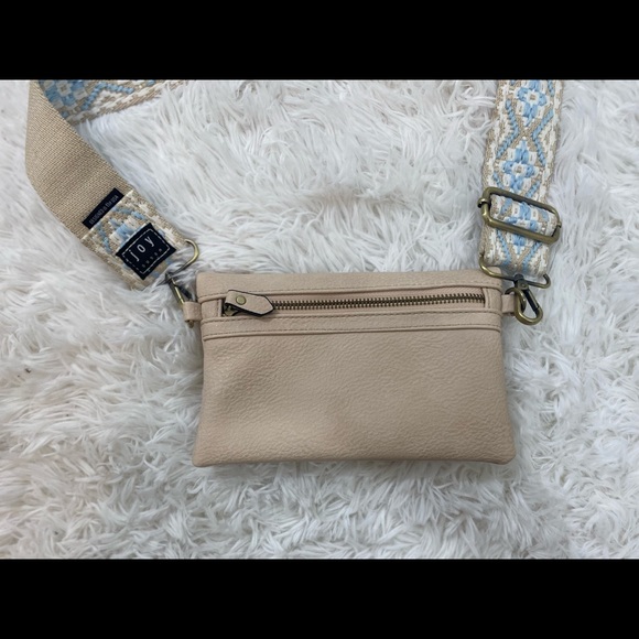 NWOT! Susan Joy Vegan Leather Kate Crossbody Wristlet Clutch with Extra Strap! - Picture 4 of 11